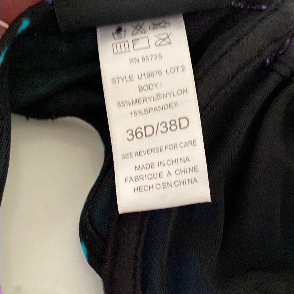 Coco Reef NWOT…Vibrant Multicolor Bikini Top - Picture 6 of 8